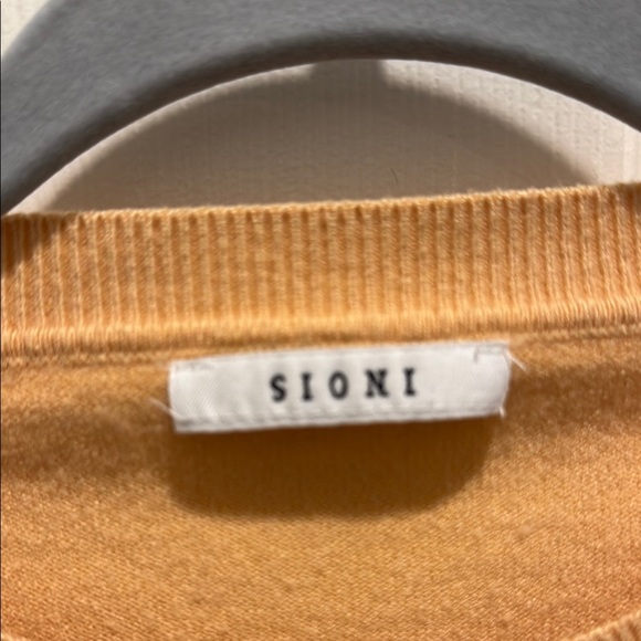 Sioni Yellow Crew Neck Sweater with Ruffled Sleeves - Picture 4 of 8